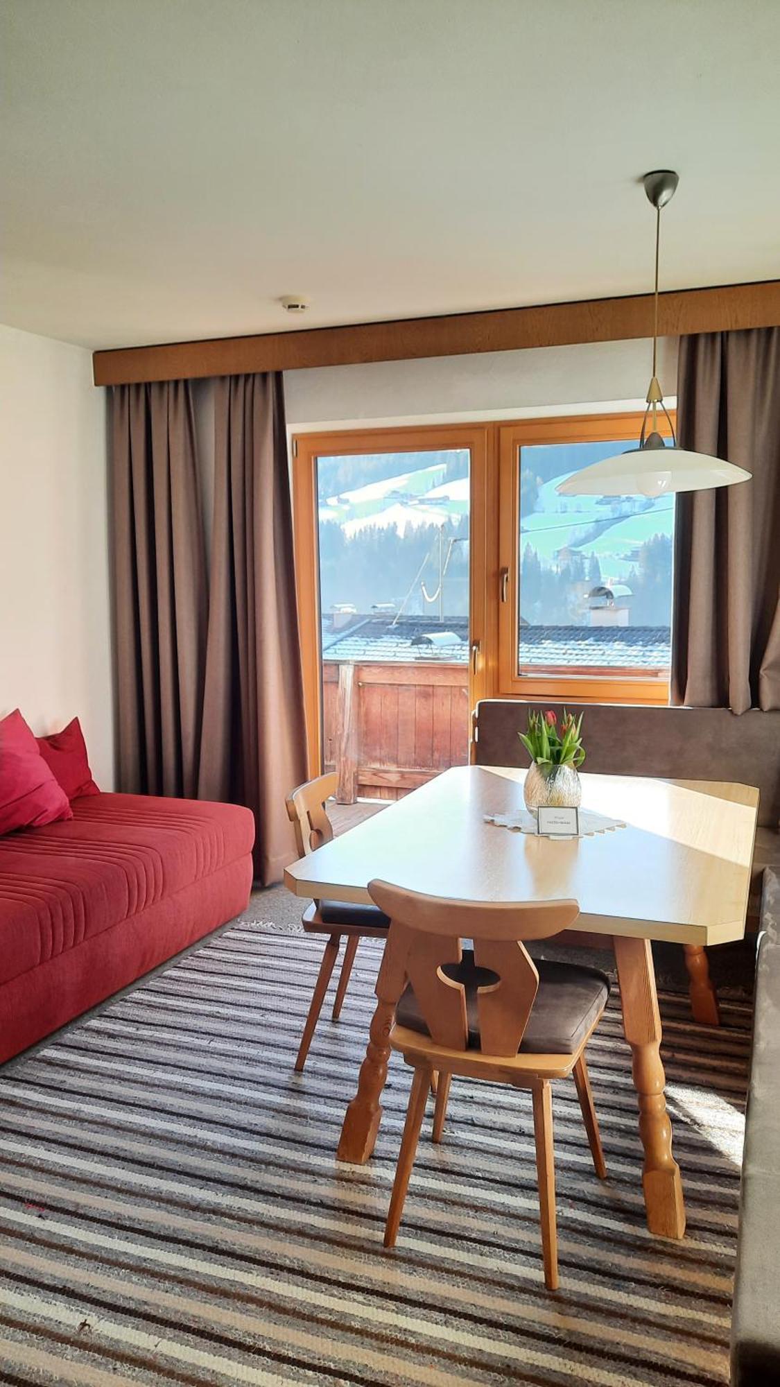 Haus Gmahblick Ferienwonungen Hotel Alpbach Exterior photo